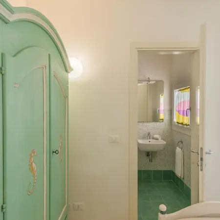 Apartment Elegant Ea Bianca 2 Bedroom Sleeps 6 Extra Bed Available N0614